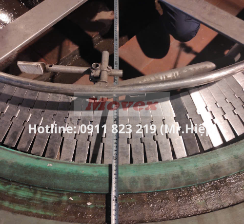 Cơ cong băng tải xích Movex